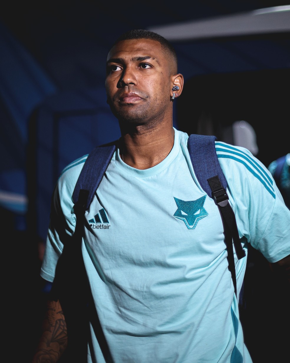 Walace antes de Cruzeiro x Tombense — Foto: Gustavo Martins/ Cruzeiro