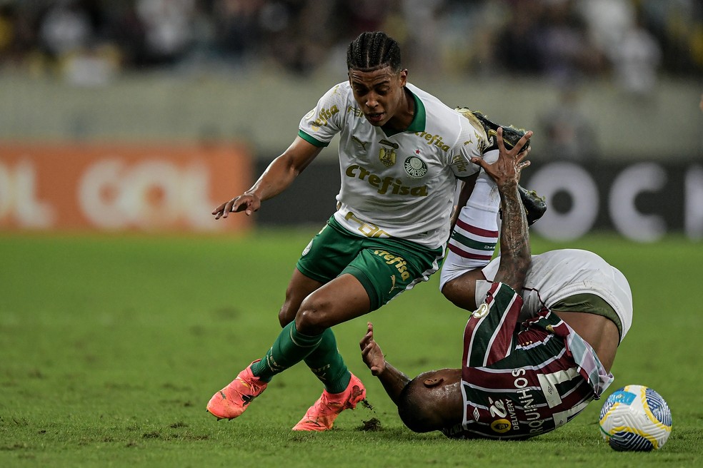 Palmeiras é derrotado pelo Fluminense no Maracanã por 1x0 com gol de Arias