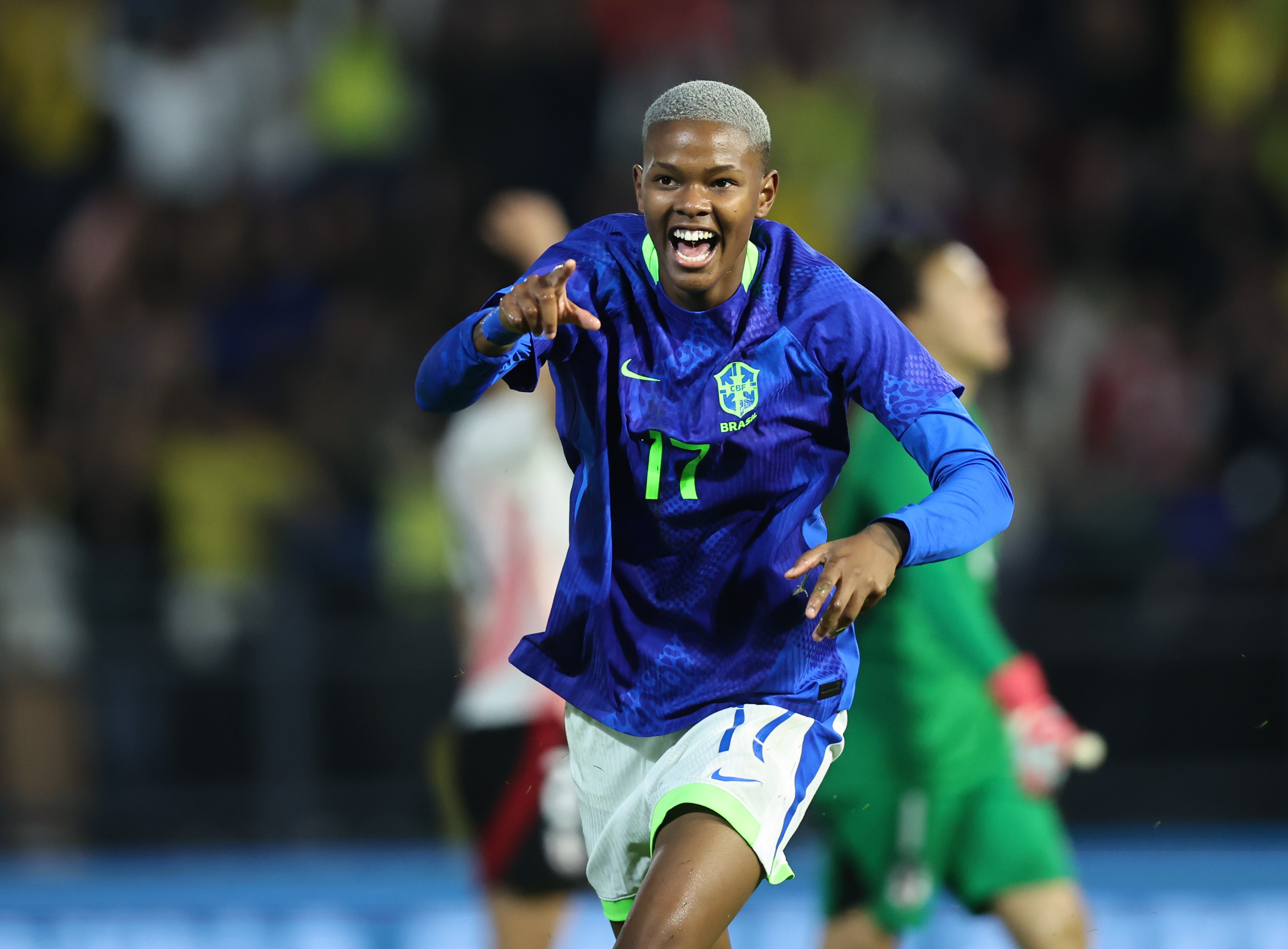 De olho no futuro: Jhonson entra no lugar de Marta, decide e se ...