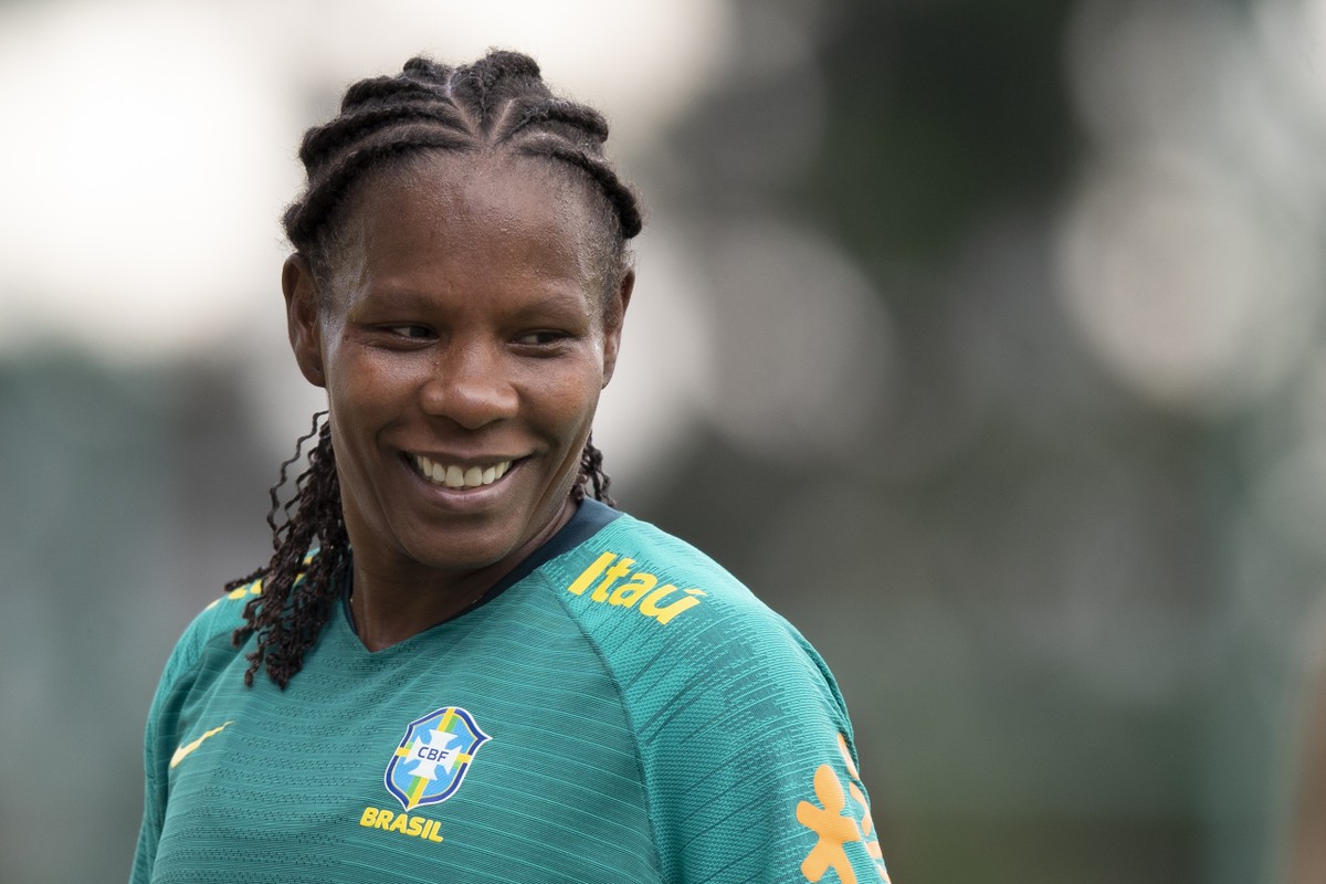 Copa do Mundo Feminina: jogadora da Seleção Brasileira, Formiga tem o maior  número de Copas na conta - Purebreak