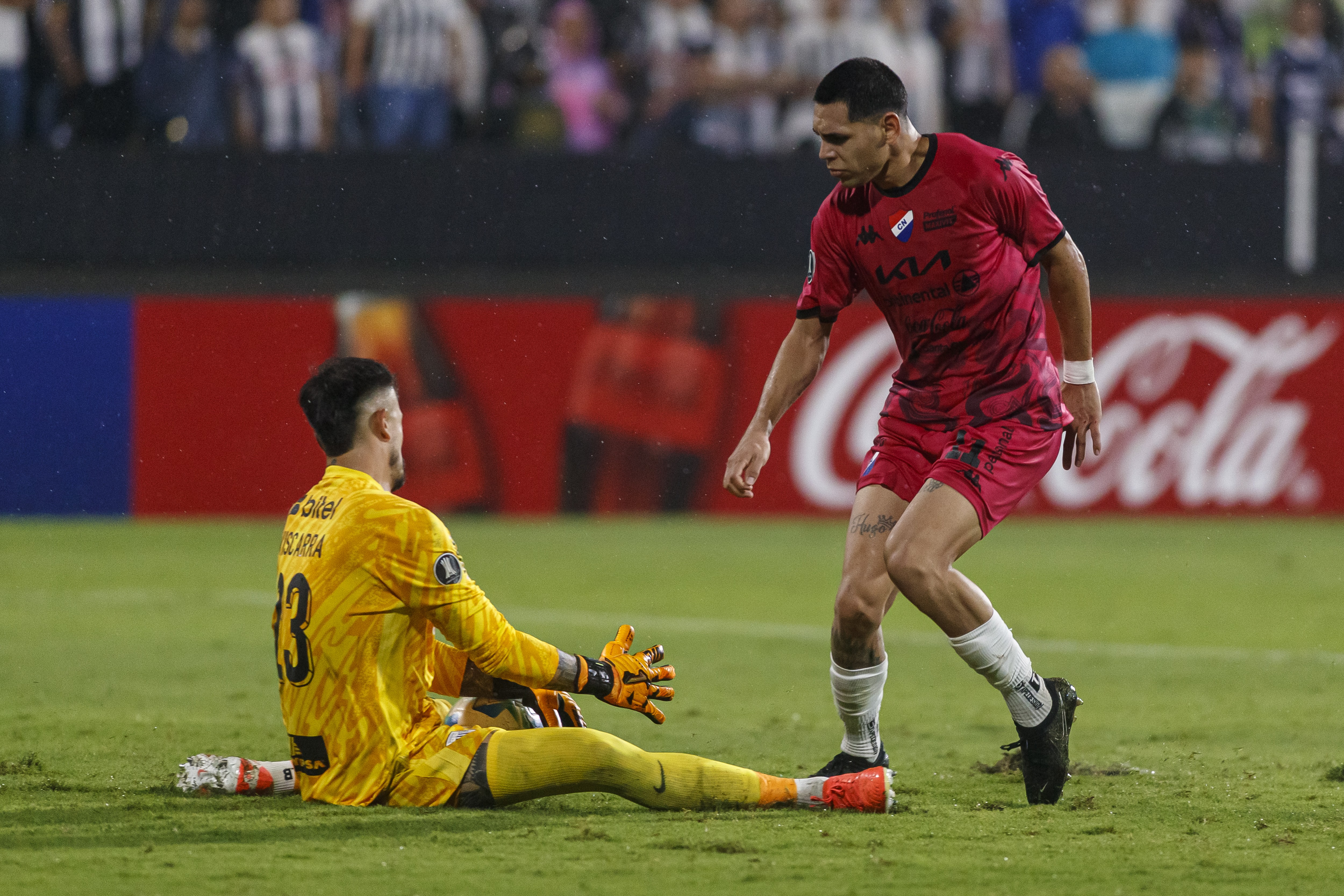 Reforço do Santos, Caballero diz que está pronto para jogar e comemora: 