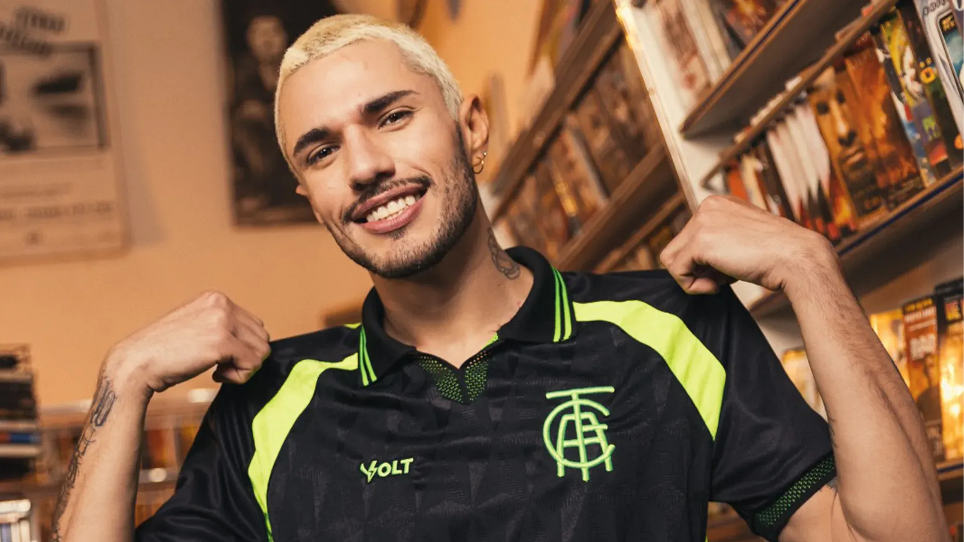América-MG lança terceira camisa para temporada; veja fotos