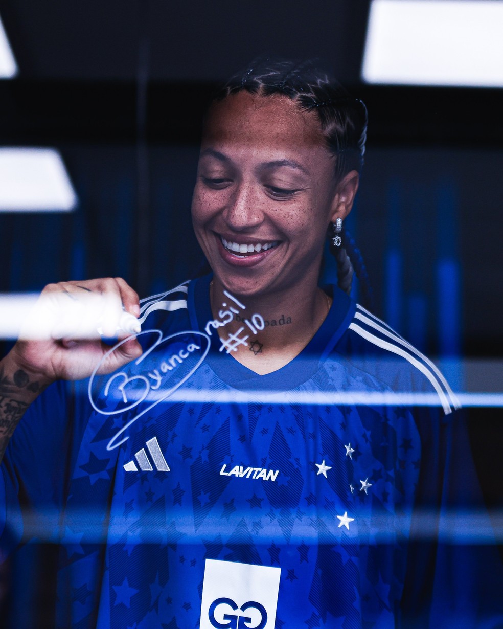 Byanca Brasil renova contrato com o Cruzeiro — Foto: Gustavo Martins/Cruzeiro