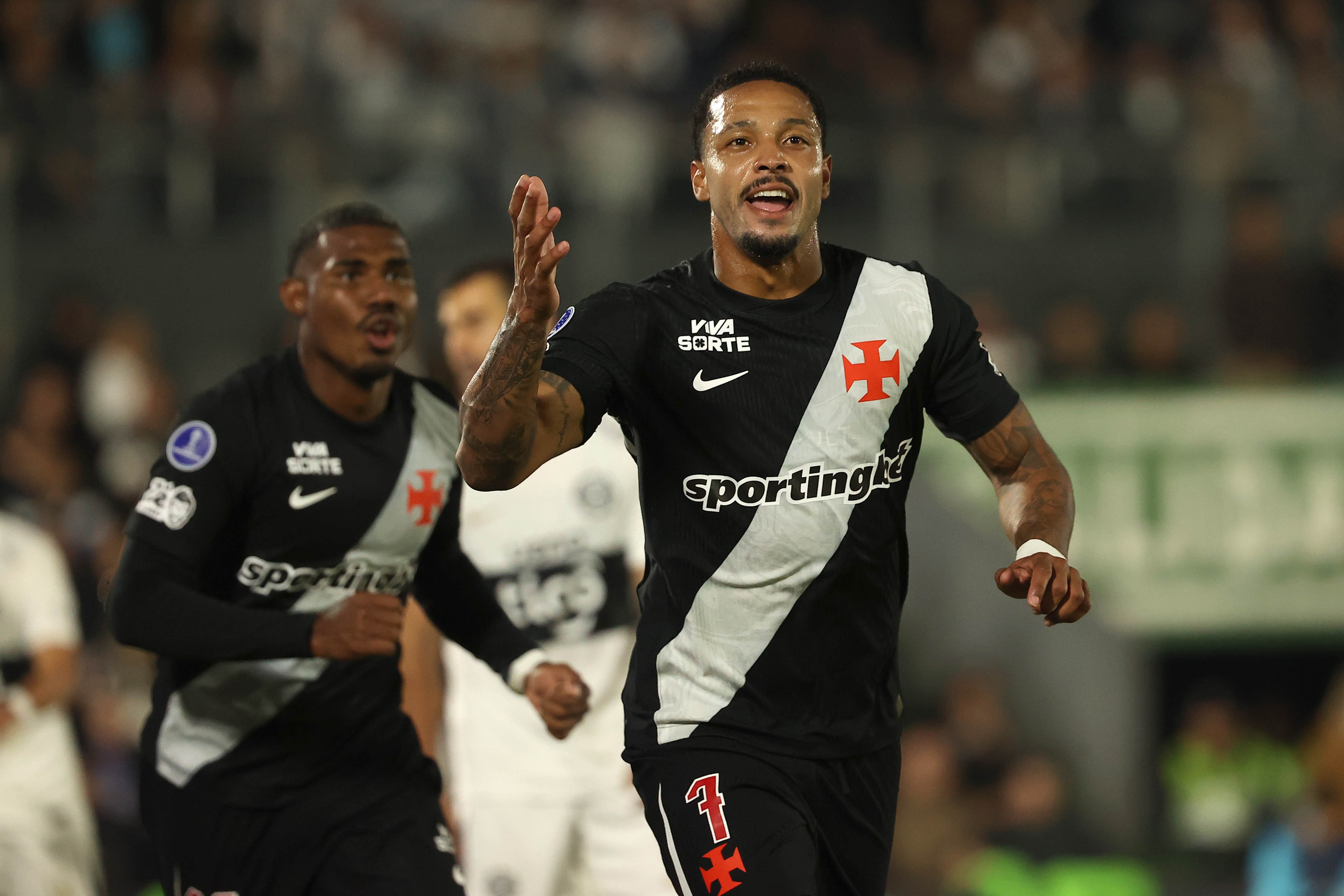 Vasco fatura R$ 3,1 milhões e avança para as quartas da Copa Sul-Americana