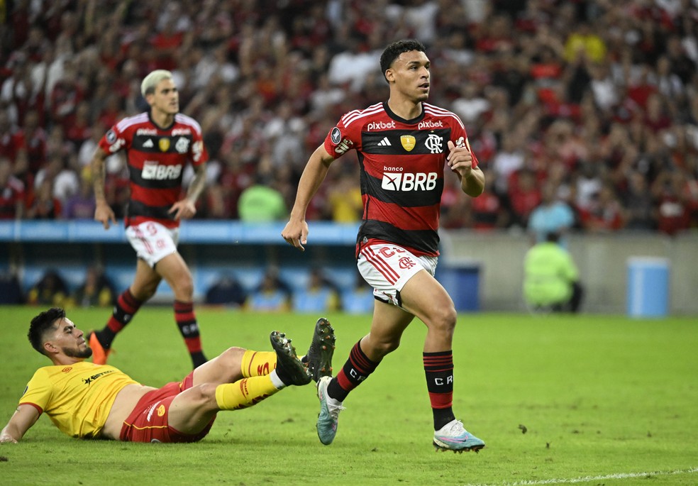 Flamengo e São Paulo escalados para duelo no Maracanã pelo Brasileiro