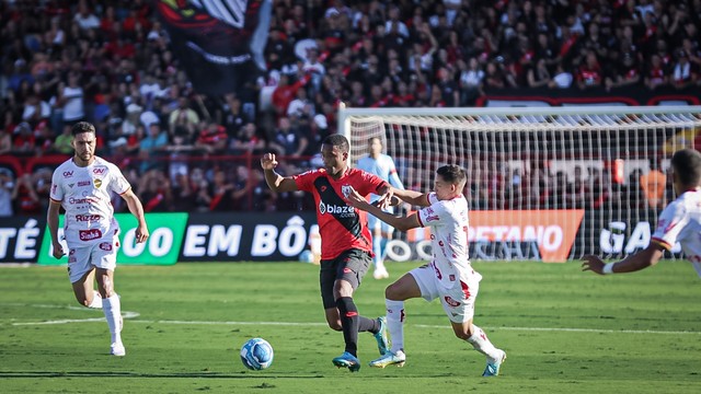 Atlético-GO e Vila Nova têm jogos detalhados pela Série B até a 29ª rodada