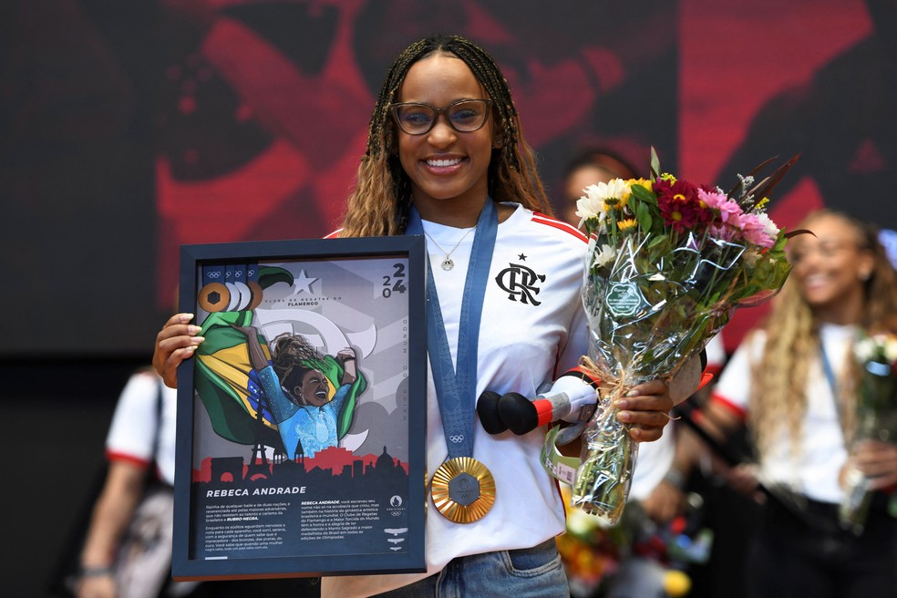 Rebeca Andrade  homenageada pelo Flamengo  Foto: Reuters