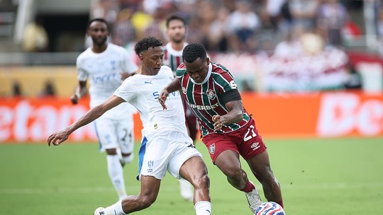 Arias destaca história feita pelo Fluminense e reafirma: "Faltam duas finais" - Meia colombiano destacou o orgulho de colocar o time entre os quatro melhores times do mundo