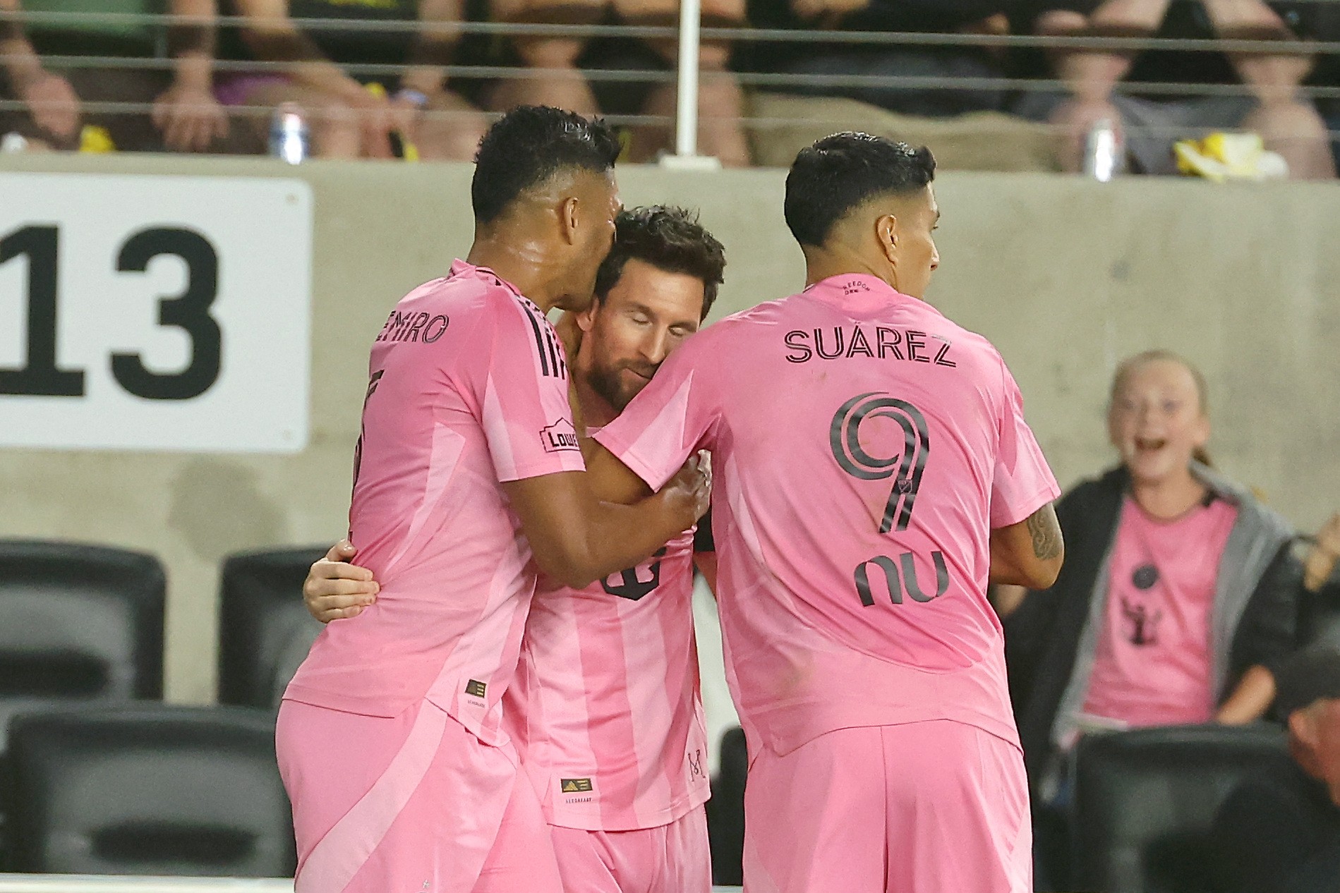 Messi faz golaço de falta, mas Inter Miami perde na MLS