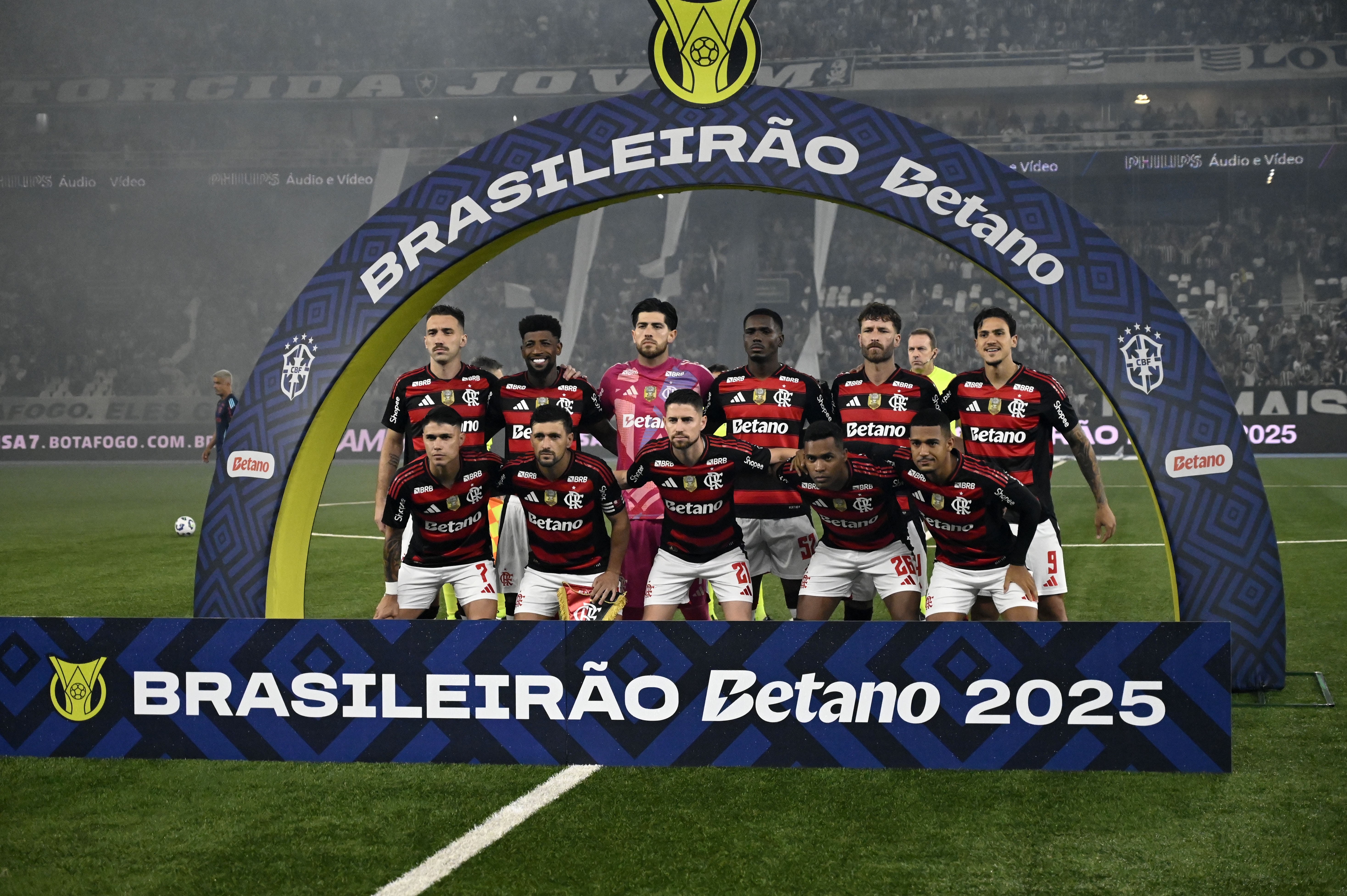 Pedro brilha e garante vitória do Flamengo no clássico; veja as notas dos jogadores