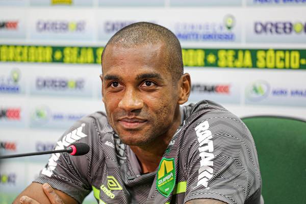 Lei do ex? Marllon, do Cuiabá, brinca sobre reencontros com o Corinthians: 