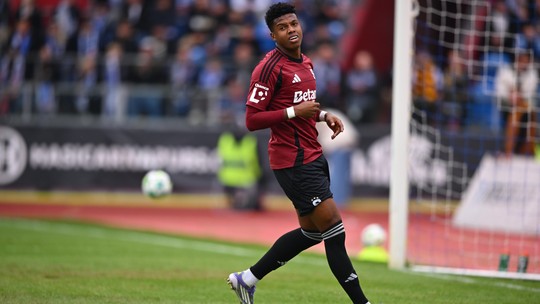 Vasco negocia com atacante equatoriano revelado pelo Athletico-PR