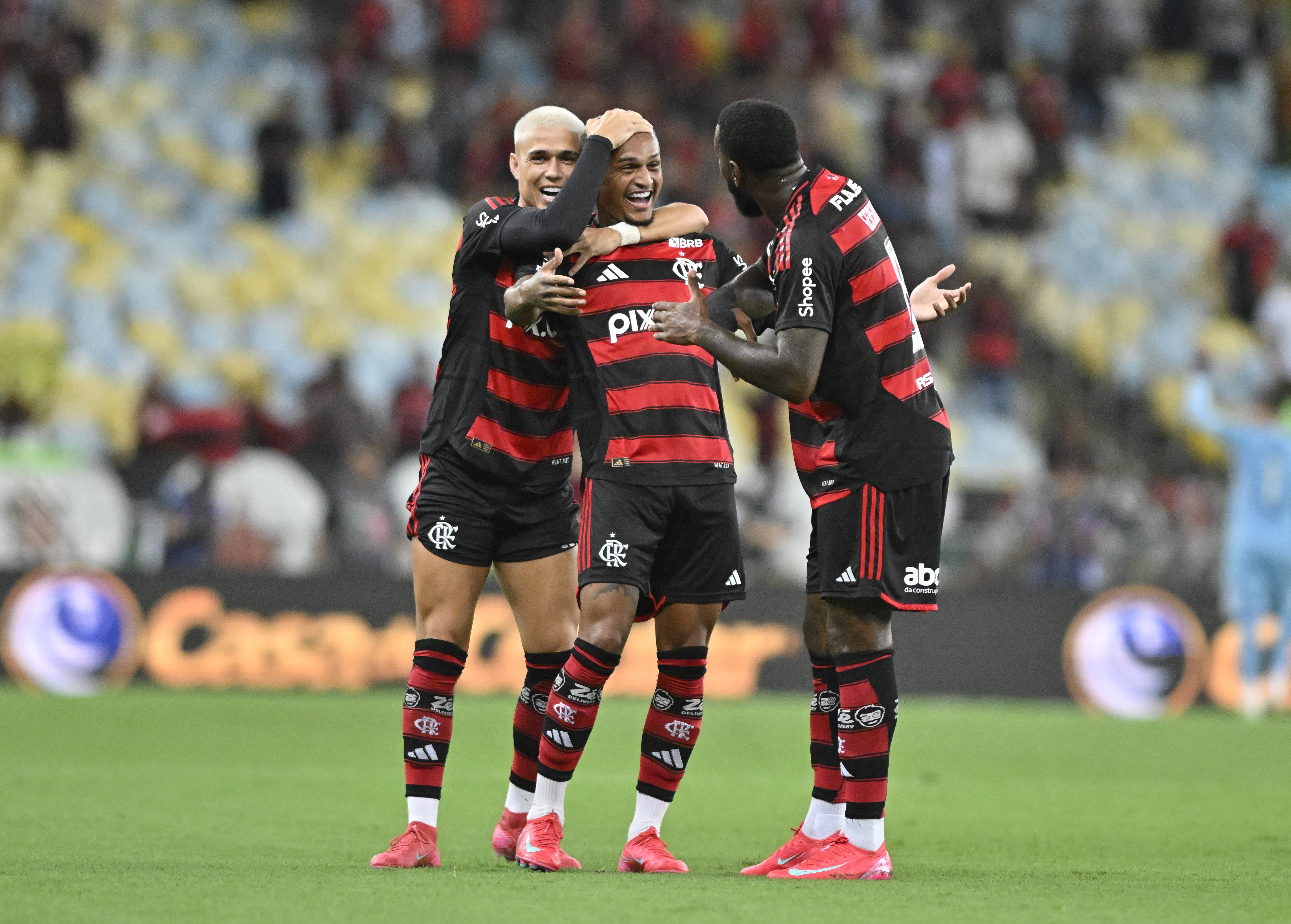 Desempenho de Flamengo: Wesley se destaca, mas Arrascaeta não corresponde na final.