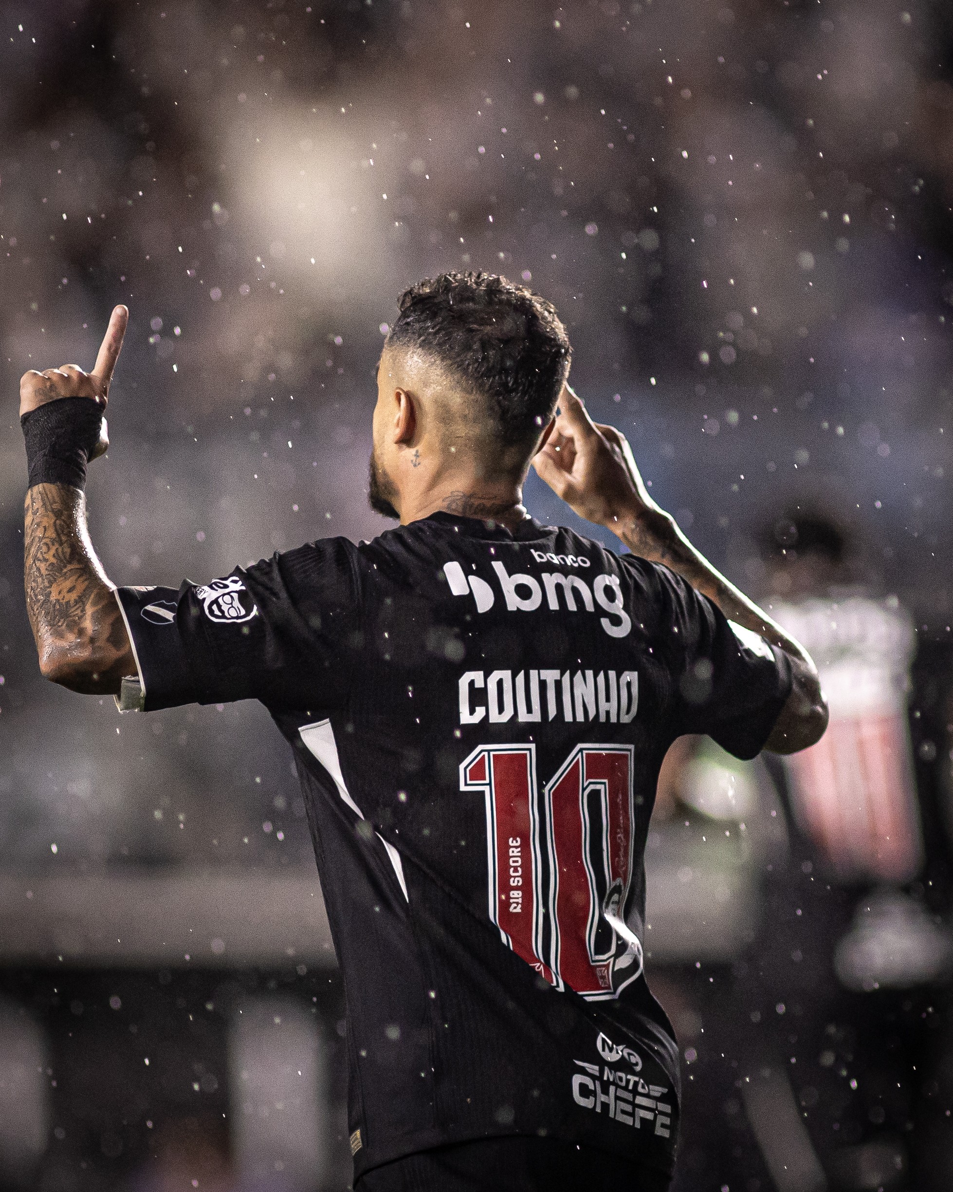 Santos encaminha a contratação de Philippe Coutinho