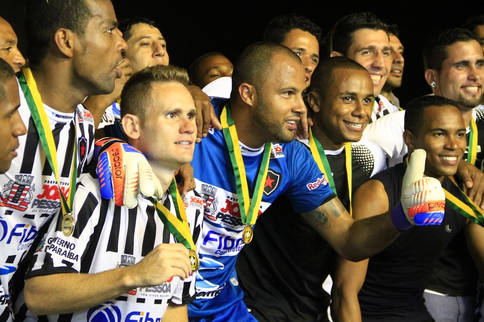 Botafogo-PB  campeão brasileiro da série D em 2013 — Foto: Kleide Teixeira / Jornal da Paraíba