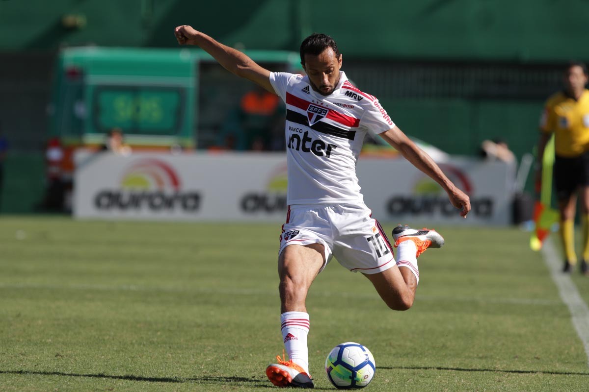 Fluminense tem interesse em Nenê e busca informações sobre situação do meia do São Paulo