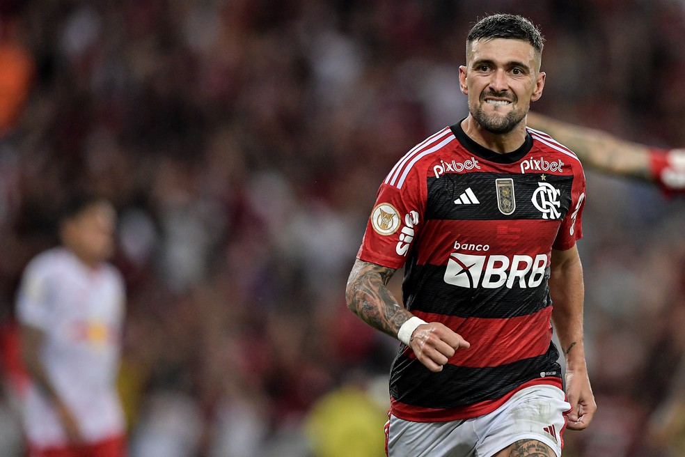 Arrascaeta gol Flamengo x Bragantino — Foto: Thiago Ribeiro/AGIF