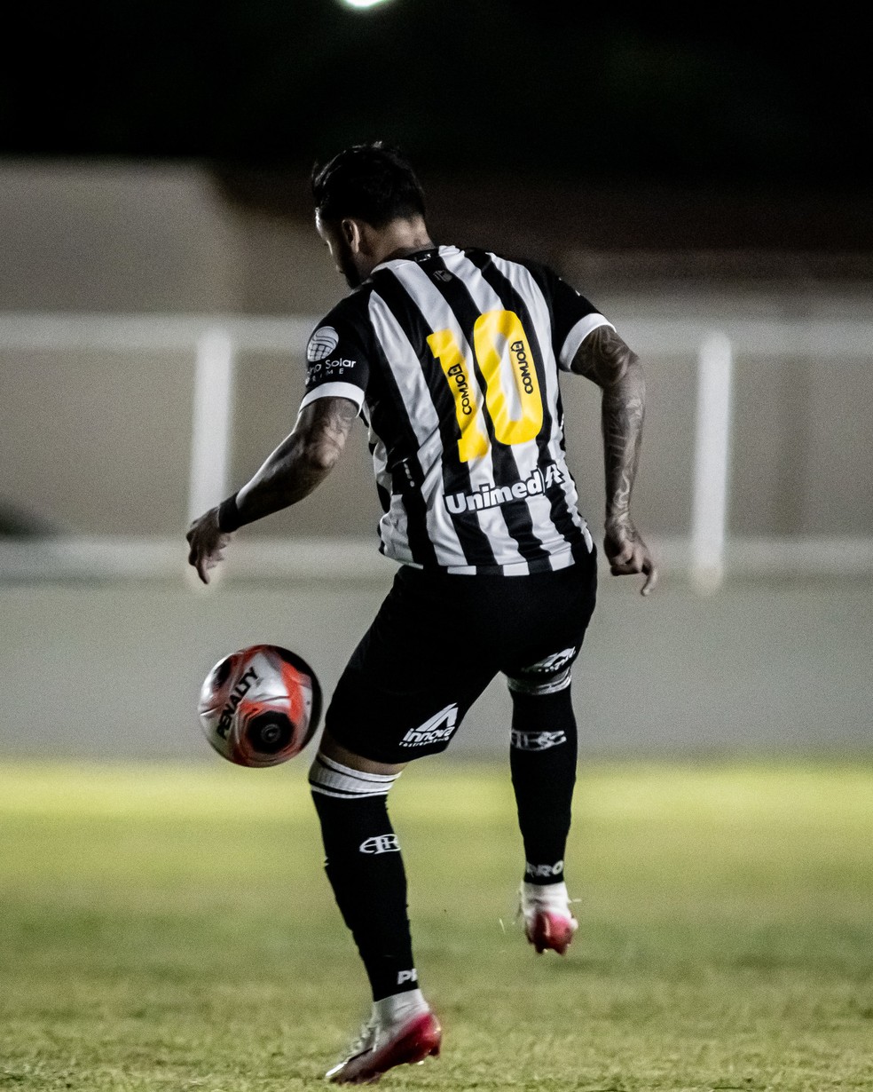 João Diogo foi o mais incisivo do ABC no primeiro tempo — Foto: Divulgação/ABC