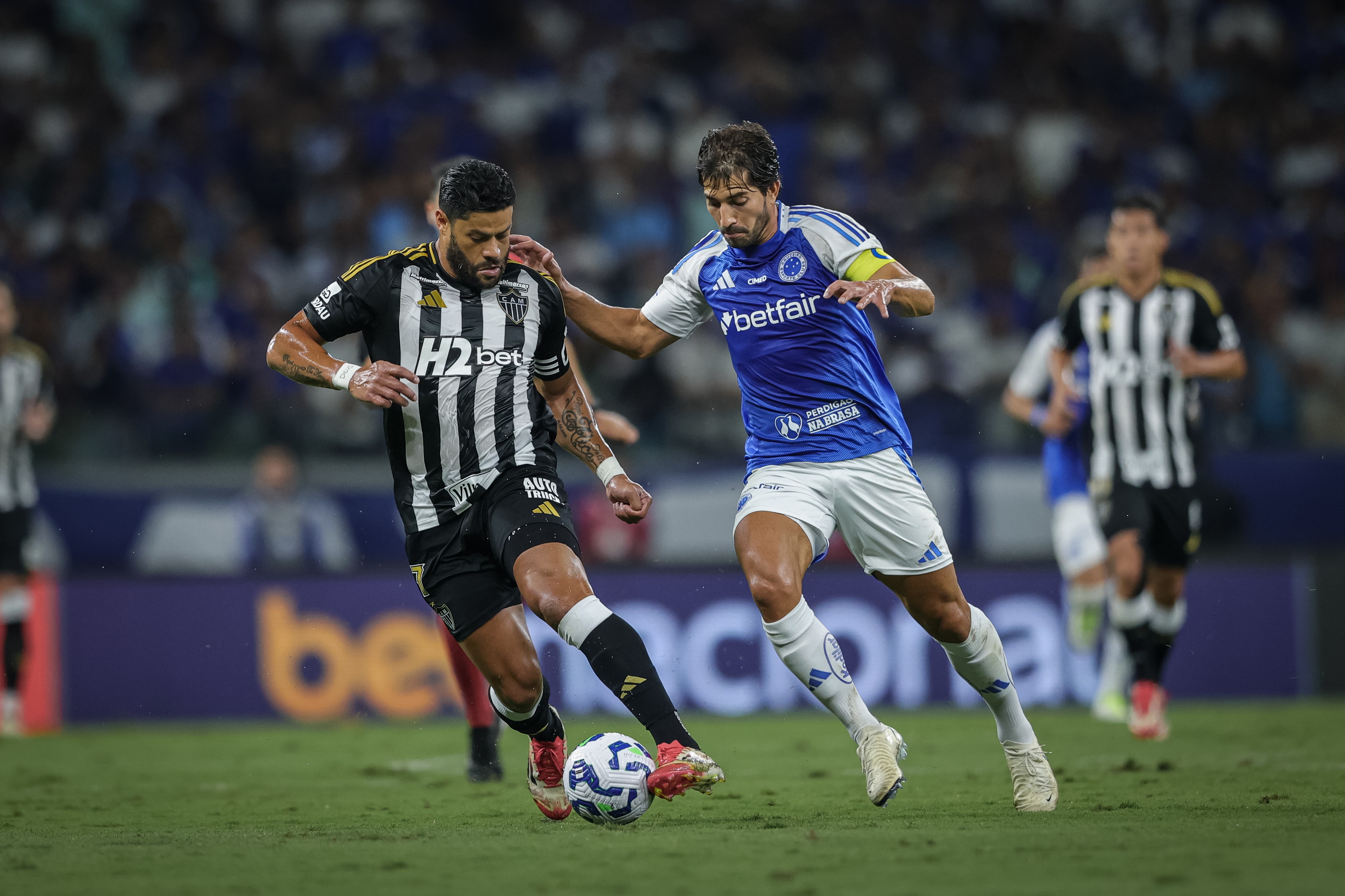 Atuações do Cruzeiro: Villalba domina contra Hulk e meio-campo se destaca
