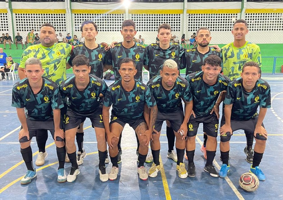 Time adulto do Petrocity no Campeonato Pernambucano de Futsal — Foto: Divulgação