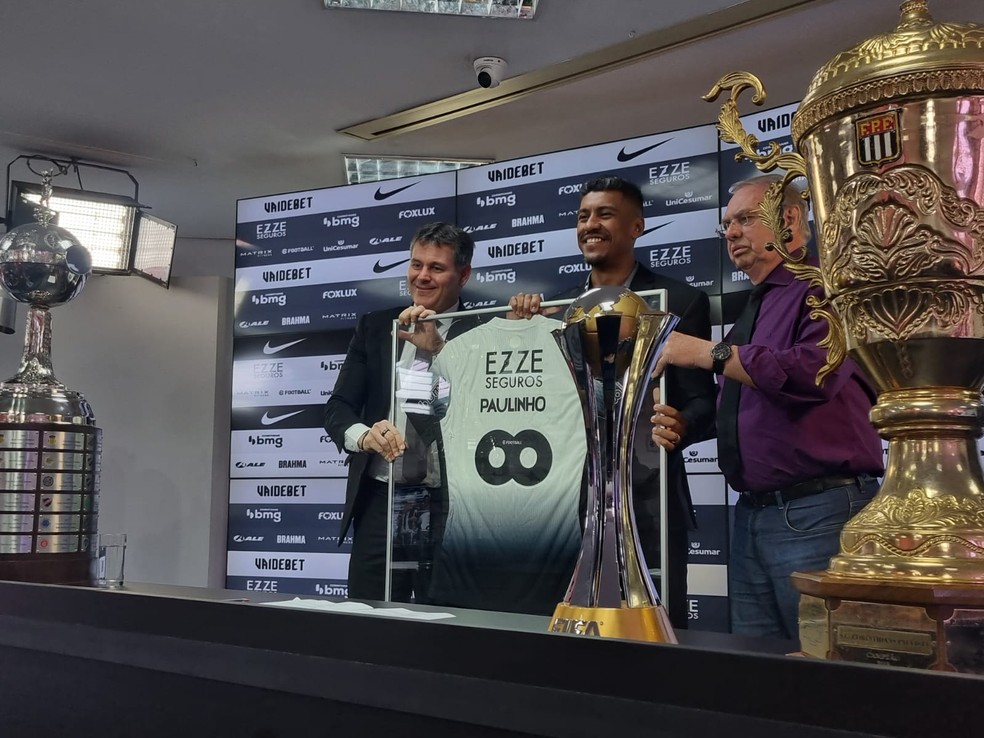 Paulinho se despede do Corinthians — Foto: José Edgar de Matos