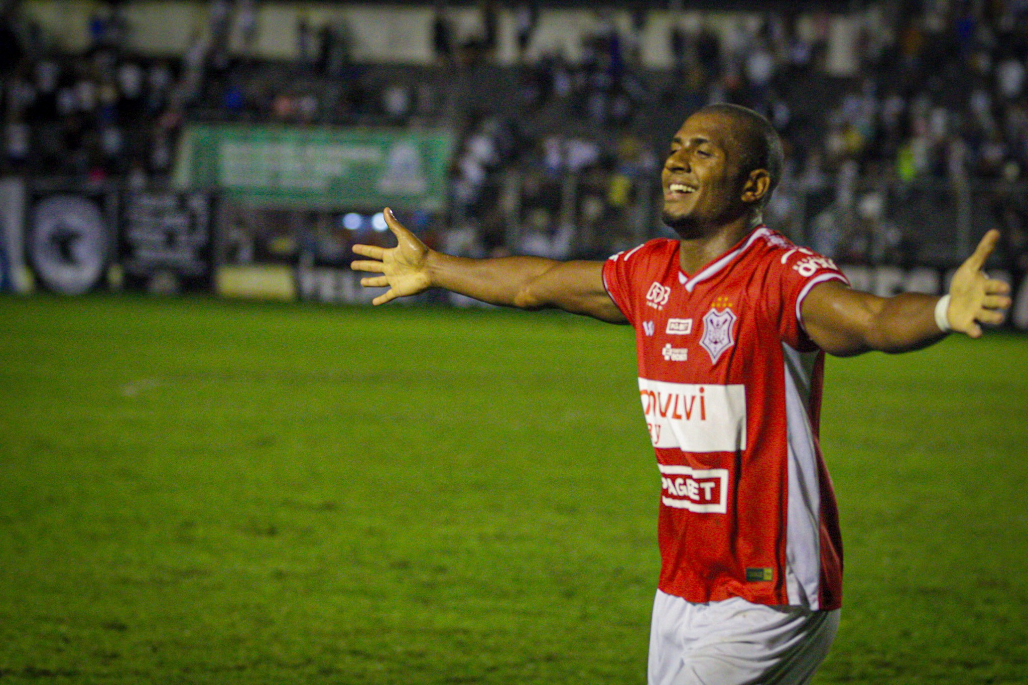 Linense anuncia contratação do lateral-esquerdo Mateus Mendes | Ge