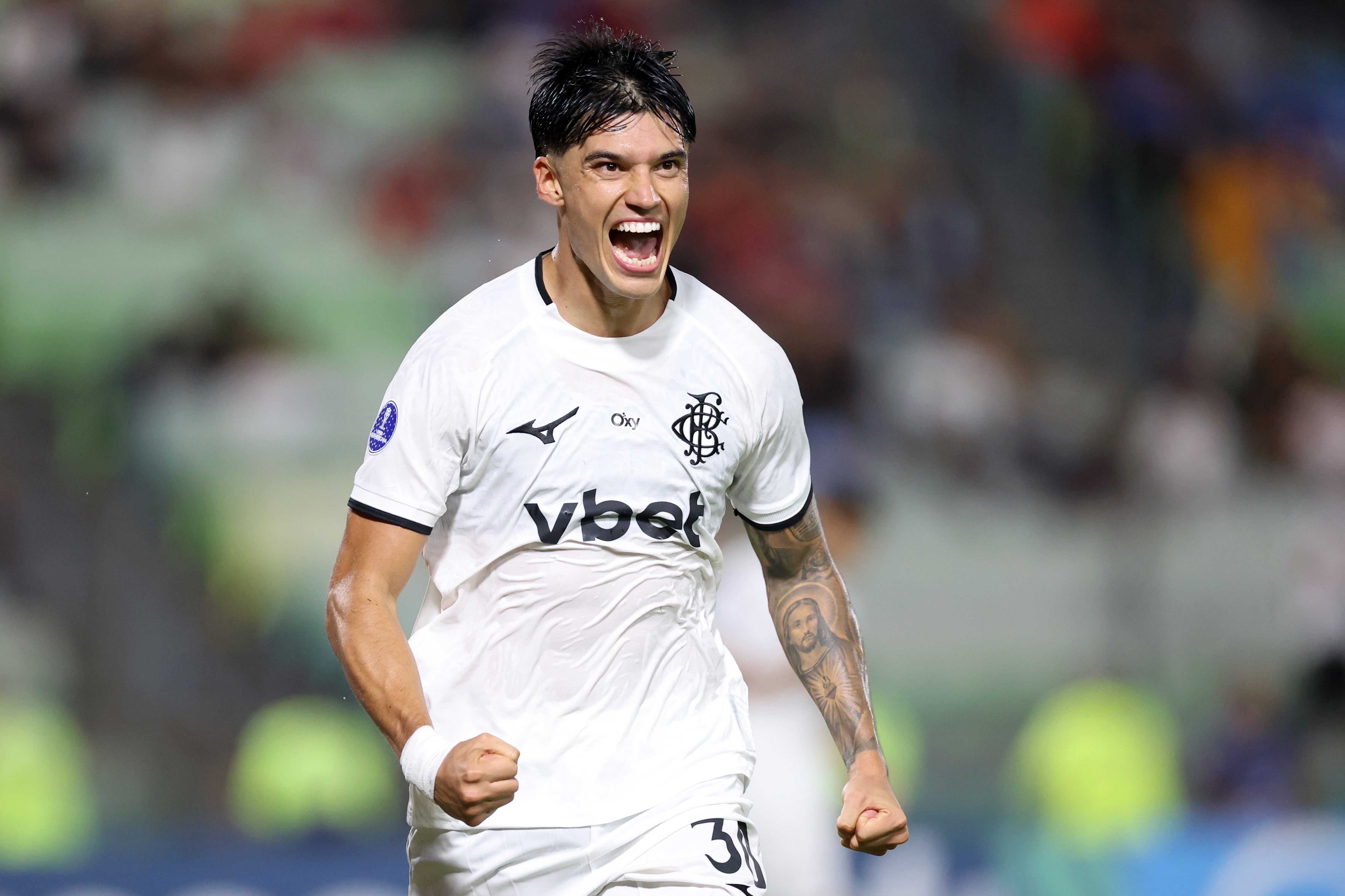Tucu Correa supera 2025 em números e ganha espaço no Botafogo | Ge