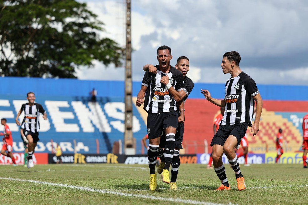 Inter de Bebedouro foi derrotado pelo Figueirense na estreia — Foto: Lucas Veber/L3/FFC