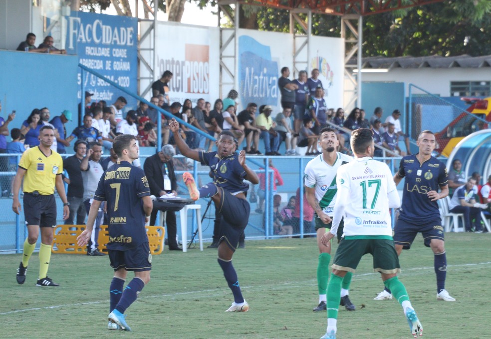 NET Goiânia (62) 3607-3777 - Veja como assistir aos jogos da 5ª rodada da  Champions League