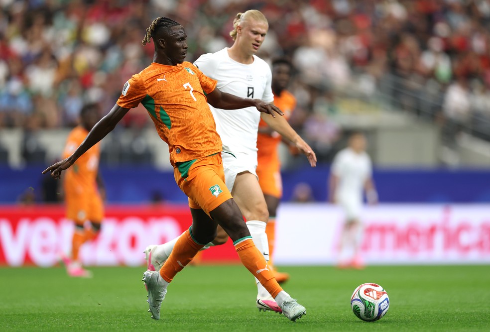 Noruega vence Costa do Marfim - Kossounou e Haaland em campo