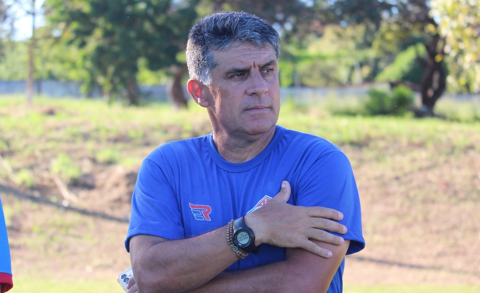 Wallace Lemos, técnico do Piauí — Foto: Gil Costa