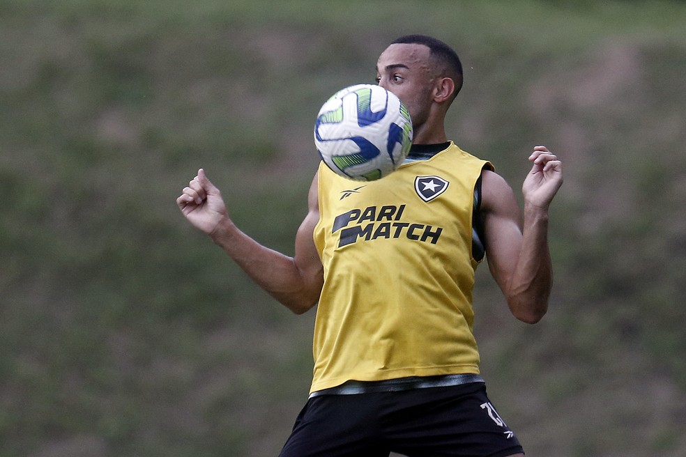 Mar�al, do Botafogo, � avaliado pelo Fluminense � Foto: Vitor Silva / Botafogo