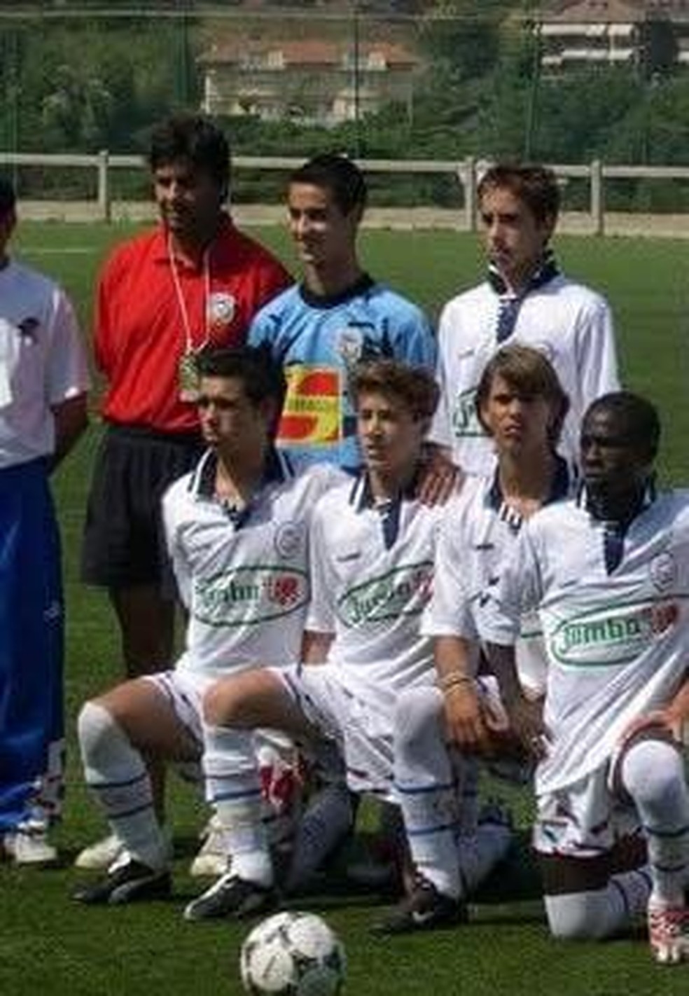 Boto (de camisa vermelha) foi técnico no início da carreira