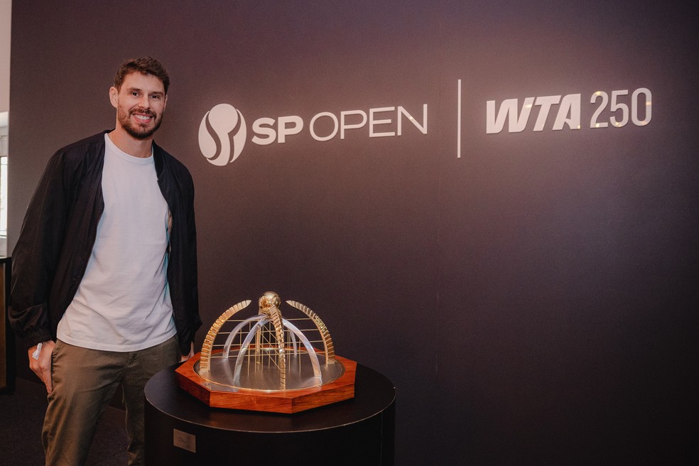 Bruninho sofre no papel de torcedor, mas confia em pódio do Brasil no Mundial: "Totais condições"
