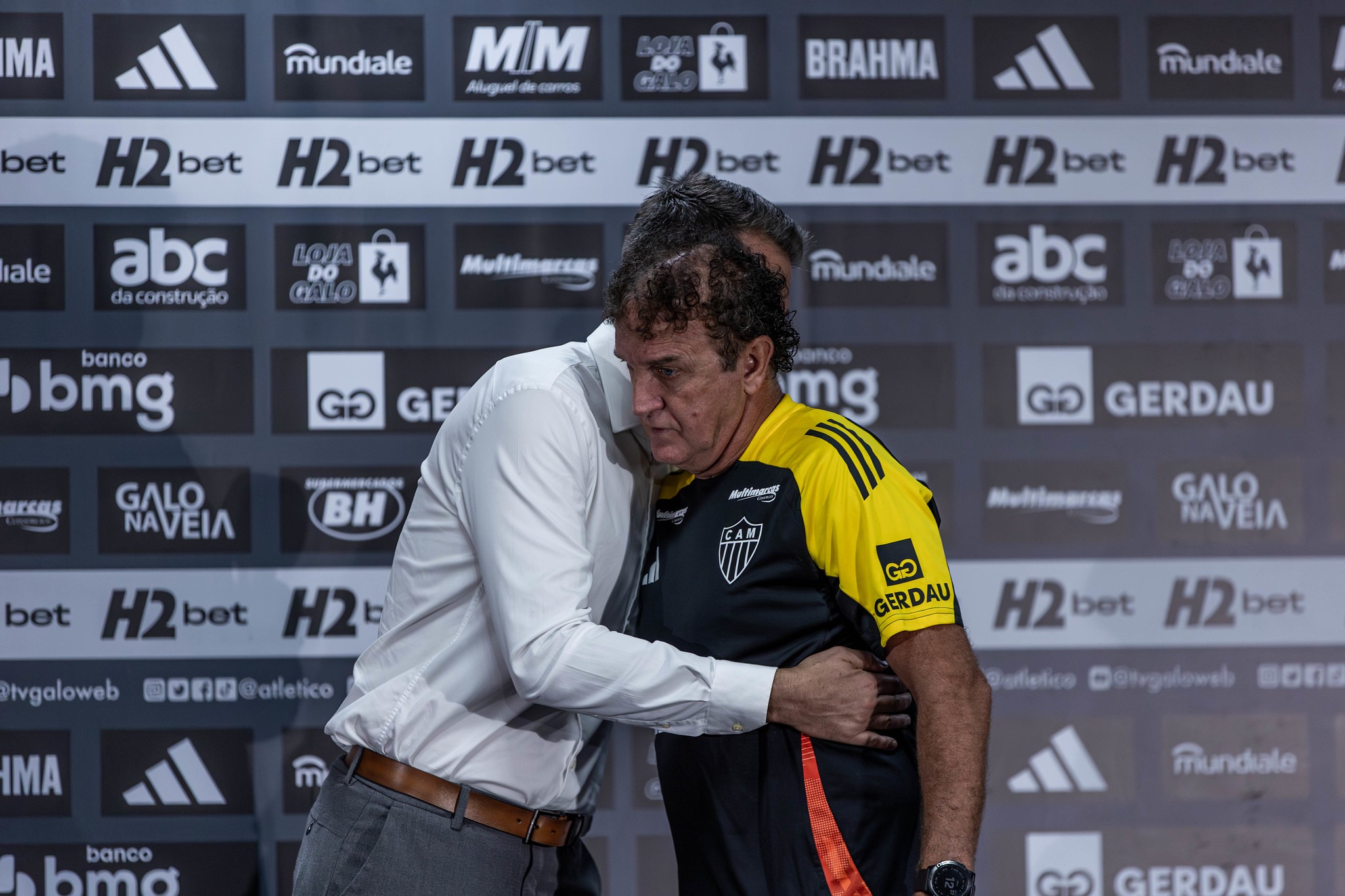 Atlético-MG avalia mercado para repor saída de Rubens; Cuca lamenta falta de opção na base