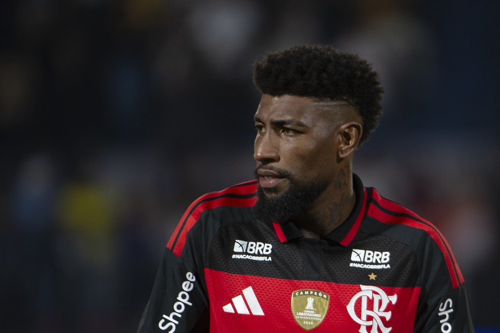 Emerson Royal | Bragantino x Flamengo � Foto: Anderson Rom�o/AGIF