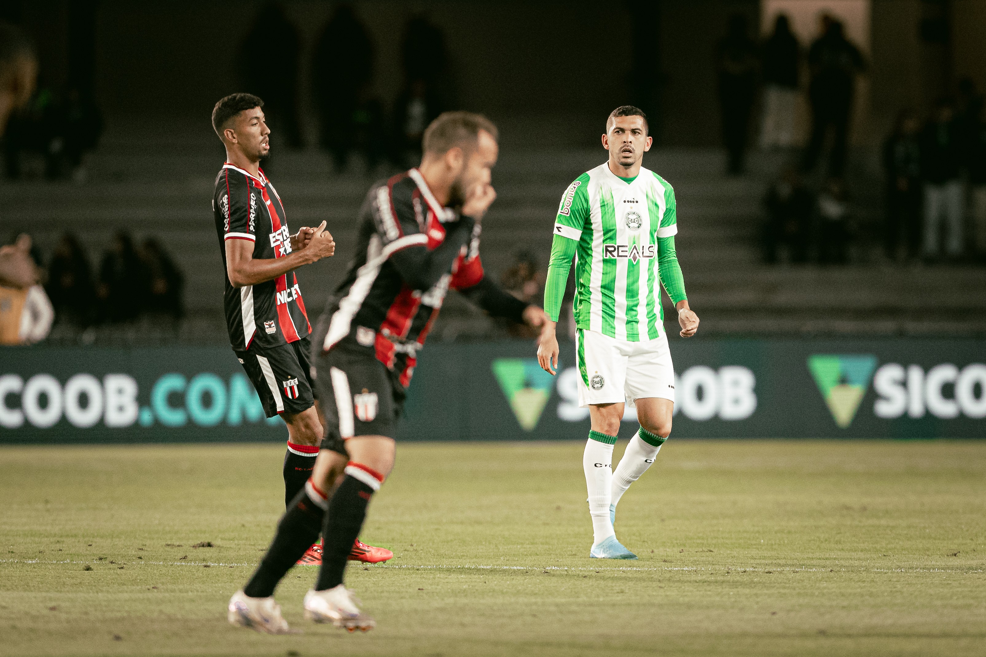 Coritiba 1x3 Botafogo-SP: assista aos gols e melhores momentos do jogo ...