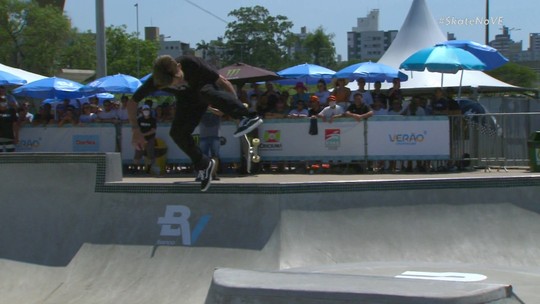 Luizinho e Raicca Ventura dão show e são os campeões do STUh2bet bônus $25 reaisCriciúma no skate park - Programa: Tempo Real 