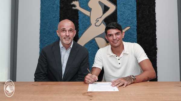 Atalanta oficializa contratação de lateral após falhar negócio com Wesley do Flamengo