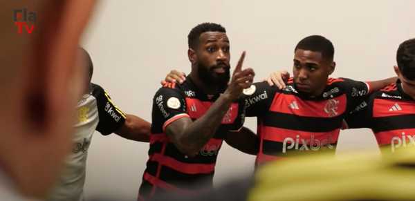 Paulinho, do Atlético-MG, deixa sua marca no escudo do Flamengo: Educação Futebolística.