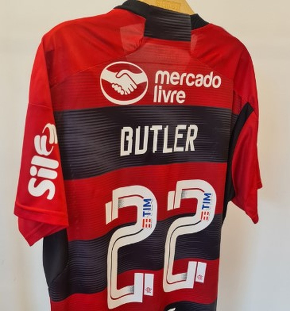 Flamengo entregou camisa a Butler, com o n&uacute;mero que ele veste no Miami Heat &mdash; Foto: Reprodu&ccedil;&atilde;o