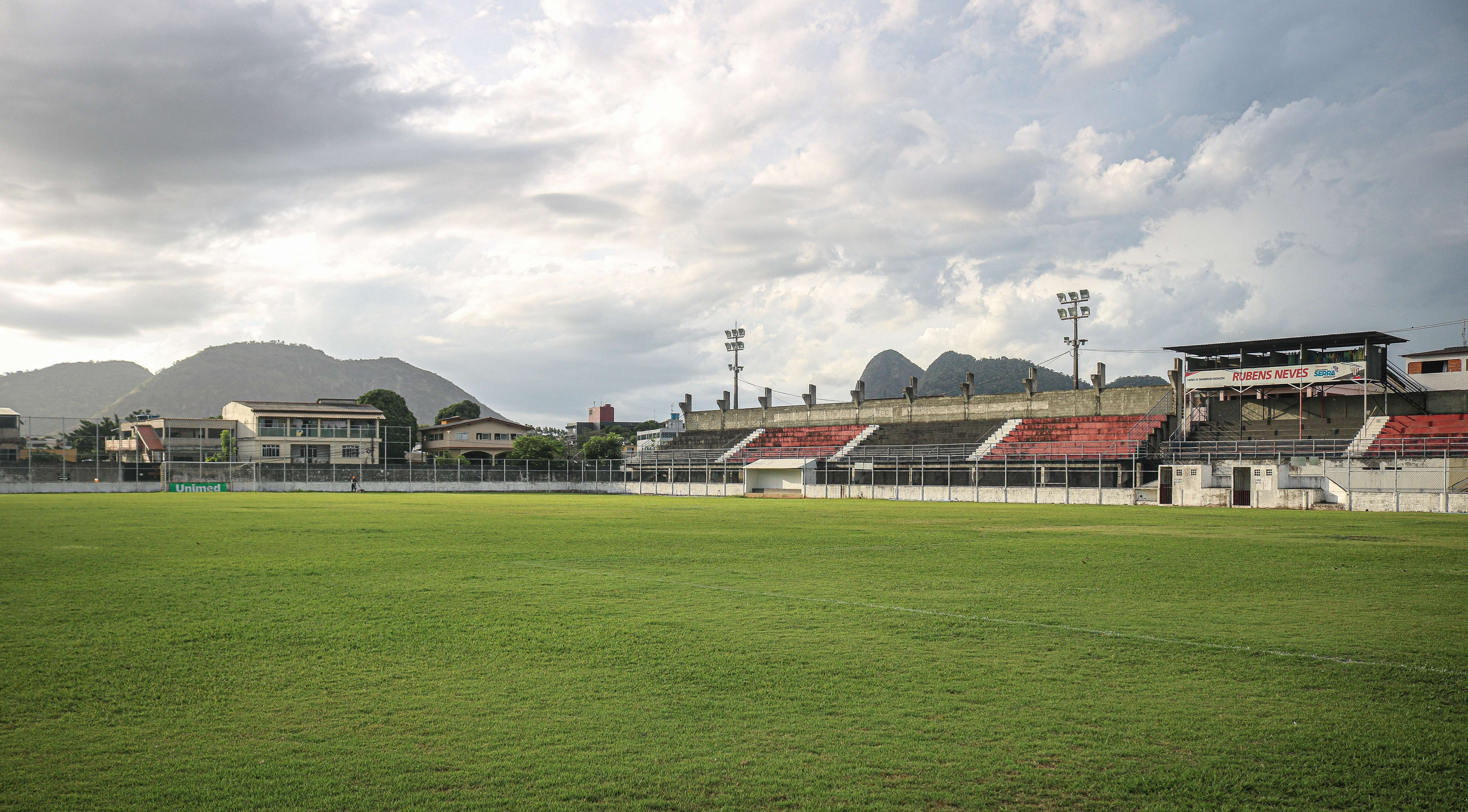 Serra x Vilavelhense: onde assistir ao vivo e horário do jogo do Campeonato Capixaba