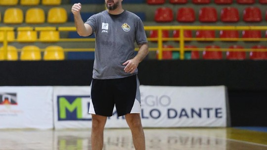 Penna faz balanço da campanha do Mogi no Paulista de Basquete e projeta 2º turno: "Quatro finais"