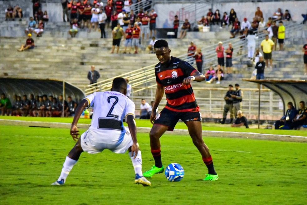 Campinense x Globo, pela Série D do Brasileirão, no Estádio Amigão — Foto: Estefinho Francelino