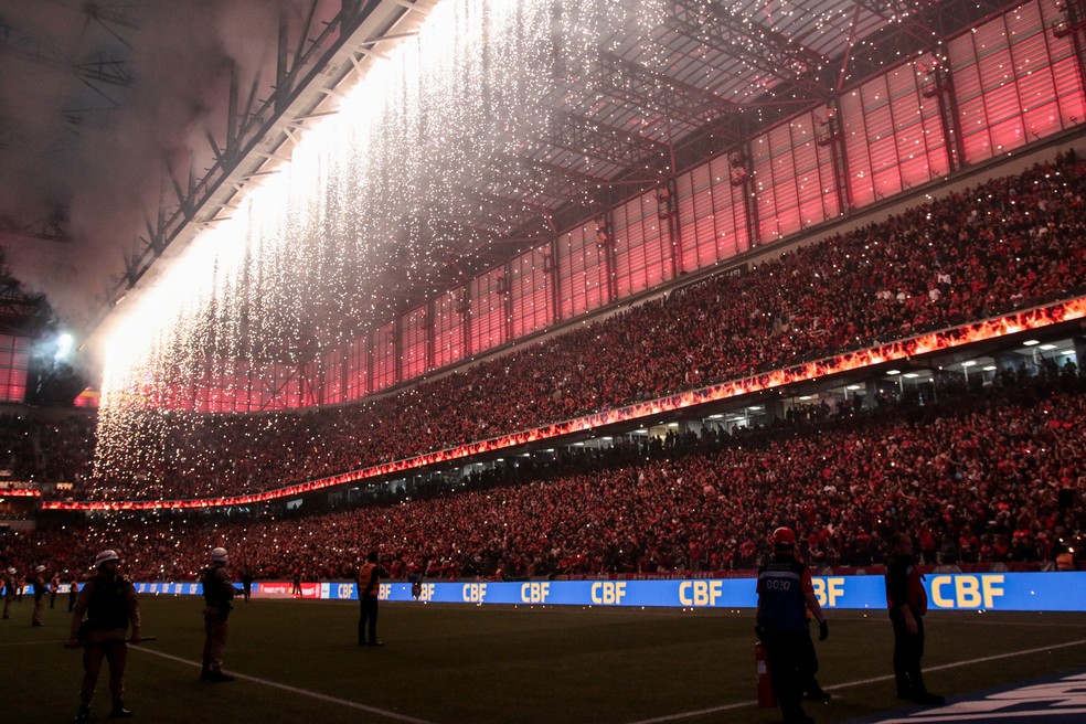 Athletico tem três dos quatro maiores públicos da Série B — Foto: Robson Mafra/AGIF