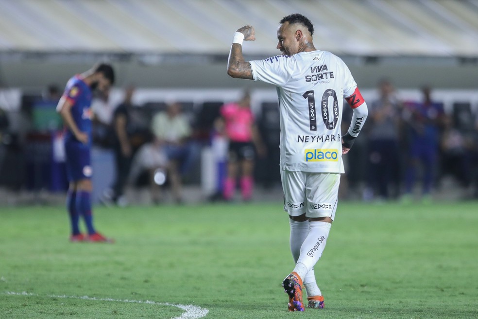 Neymar em Santos x Bragantino — Foto: Reinaldo Campos/AGIF