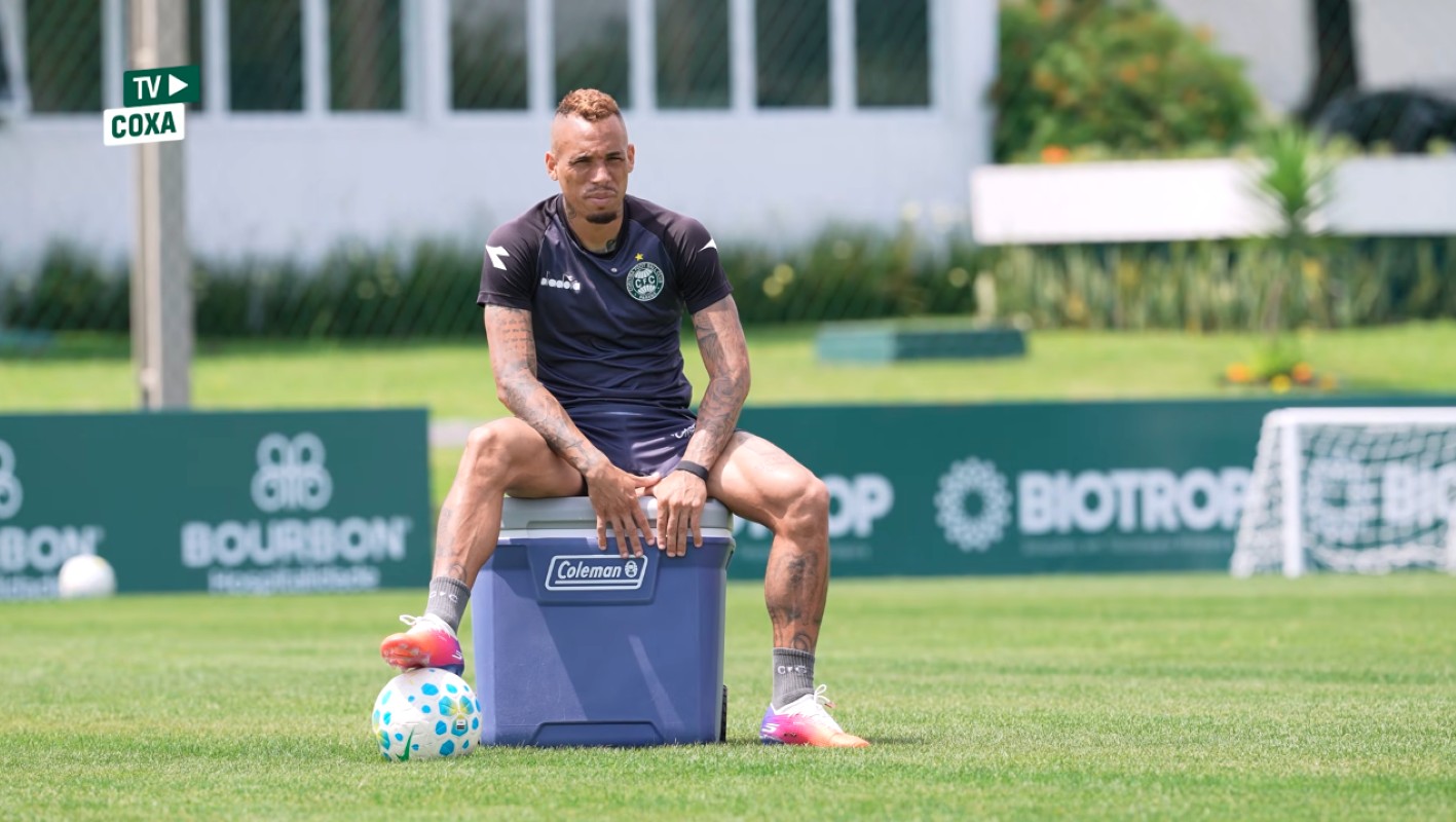 Breno Lopes alerta Coritiba para reta final do Brasileirão: "Já não tem muita margem para erro"