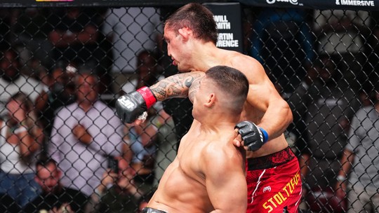 UFC: Brunno Hulk aplica cotovelada brutal; Carlos Prates e Denise Gomes também vencem - Foto: (Jeff Bottari/Zuffa LLC via Getty Images)