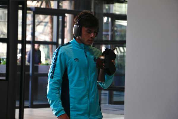 Proposta da MLS por volante Carballo indica interesse do Grêmio no jogador