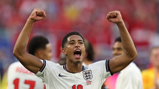 Jude Bellingham comemora após Noruega x Inglaterra